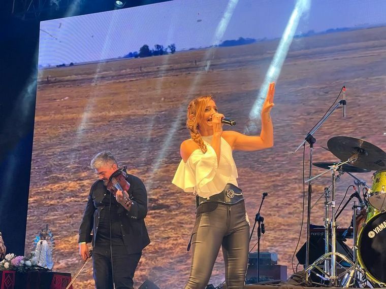 Día IV: La Beriso plantó la bandera del rock y la lluvia no pudo con los Tekis 