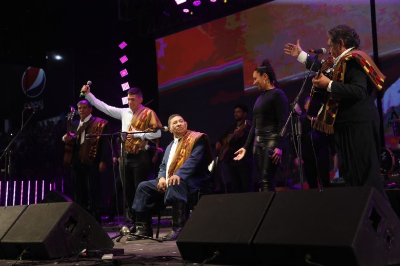 Jesús María 2024, día 8: Los Manseros y Los Palmeras llenaron el anfiteatro en una noche histórica