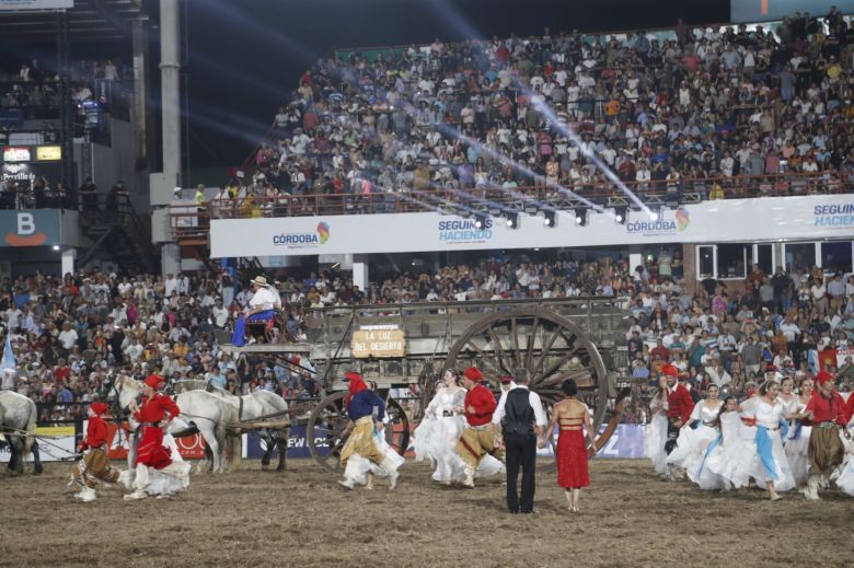 Jesús María, día 9: segunda noche consecutiva de lleno, con la chaya de Galleguillo y el debut de Sabroso