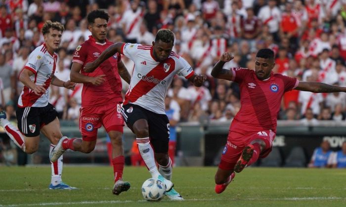 El "Millo" empató ante Argentinos en el Monumental 