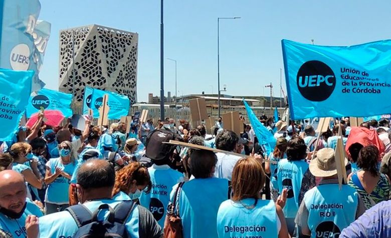 UEPC continúa en estado de alerta en desacuerdo con el aumento que otorgará la Provincia