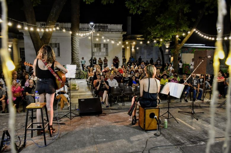 Con Cantoras y cine en el Andino, arranca otra semana con grandes espectáculos en la ciudad