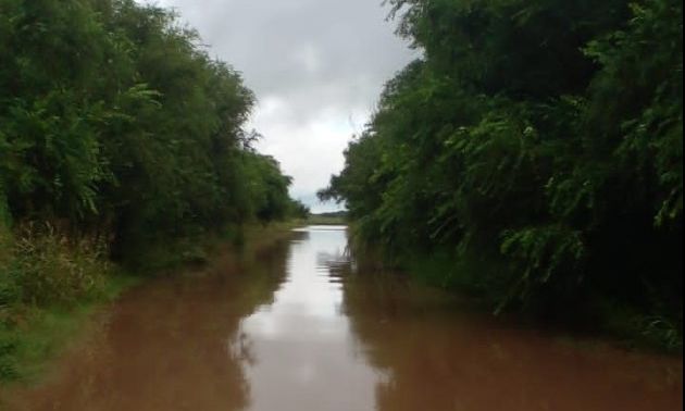 La lluvia hizo retrotraer a cero los trabajos realizados en el camino a Santa Flora