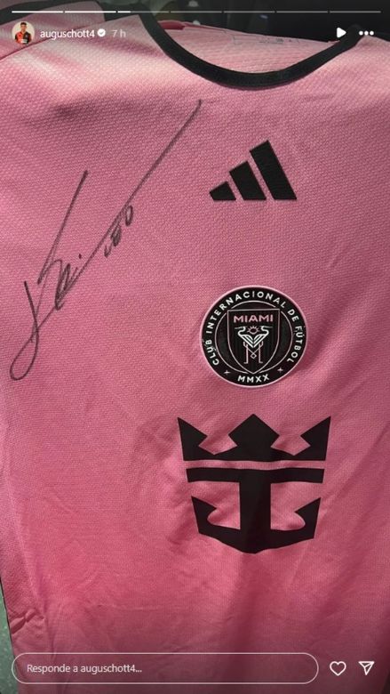 Quiénes fueron los jugadores de Newell’s que se llevaron la camiseta de Lionel Messi después del amistoso