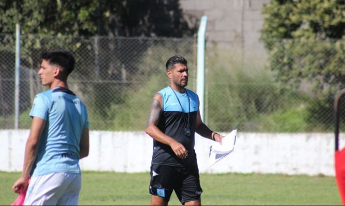 Fernando Stagnari continuará dirigiendo a Estudiantes