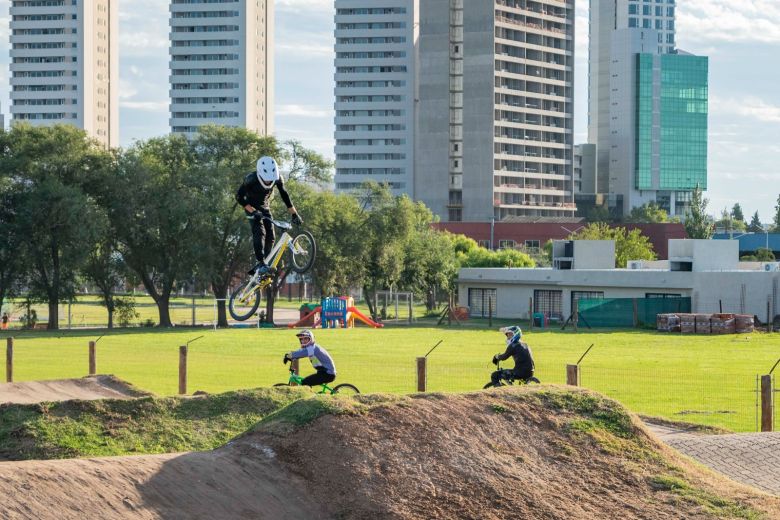 BMX: Con récord de participantes se disputó la primera fecha del campeonato local 2024