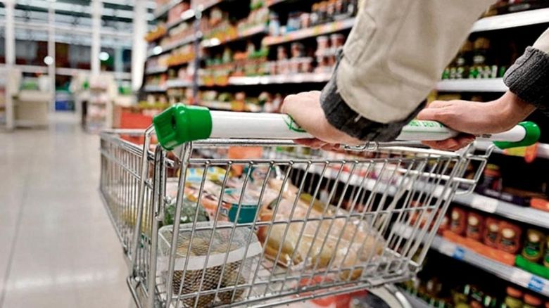 Las ventas en los supermercados aumentaron 0,9% en el 2023 y 4,7% en los mayoristas