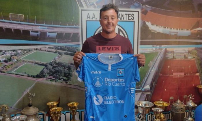 Presentación oficial de Alexis Matteo, nuevo DT de Estudiantes