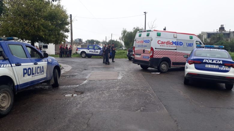 Tensión en Barrio Fénix: Un hombre amenazaba con quitarse la vida 