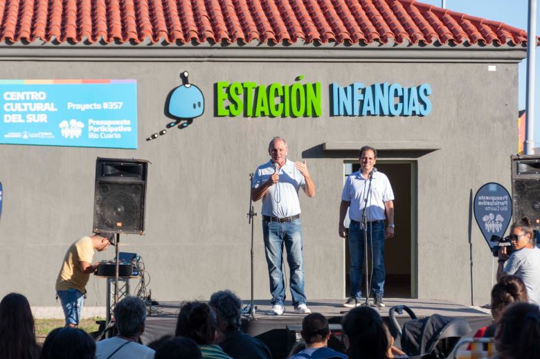 Llamosas y De Rivas habilitaron una sala cultural para las infancias en el Parque del Sur