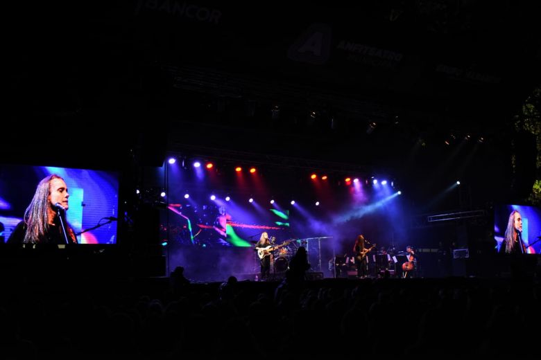 Eruca Sativa dio un show inolvidable y cerró otra noche exitosa del Otoño Polifónico