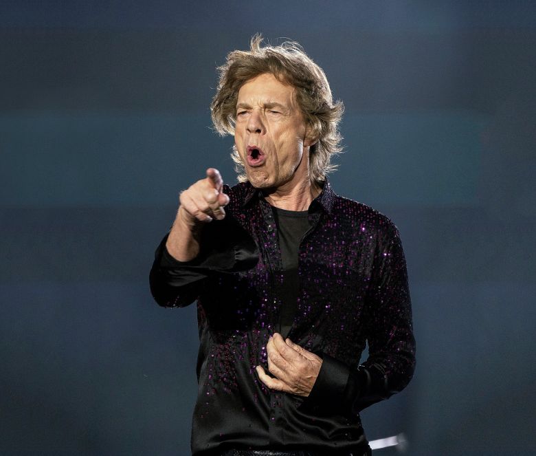 Mick Jagger se animó a bailar “Moves Like Jagger” y sorprendió a todos