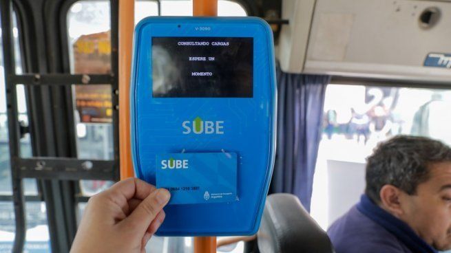 Adiós a la SUBE: el Gobierno prepara el pago del transporte con el celular y todas las tarjetas