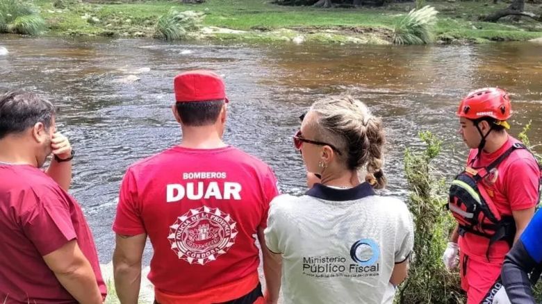 Córdoba: un hombre de 34 años murió al caer al cauce del río en una cascada en La Calera