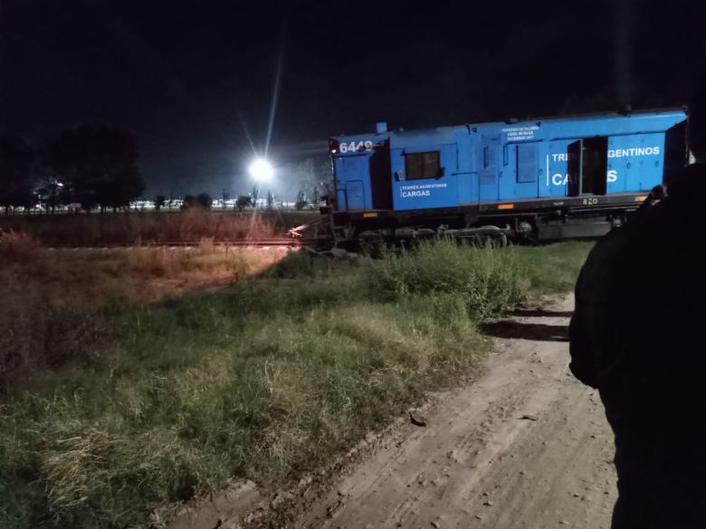 Una locomotora embistió un camión en el acceso Este a Buchardo