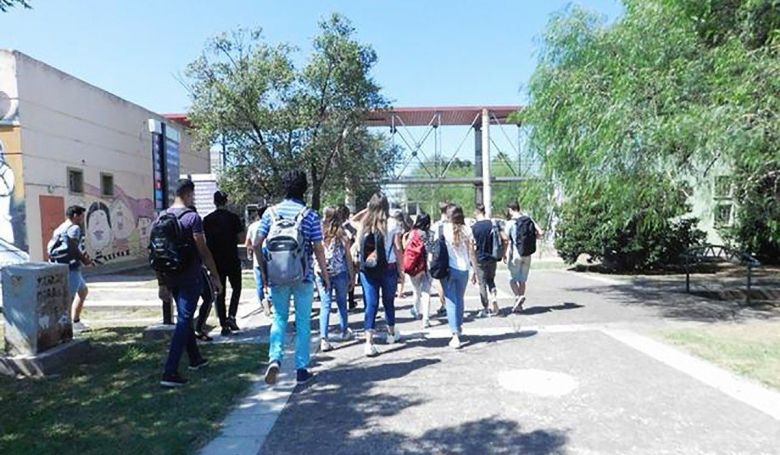 Docentes universitarios se suman a las actividades de la multisectorial y pararán el jueves