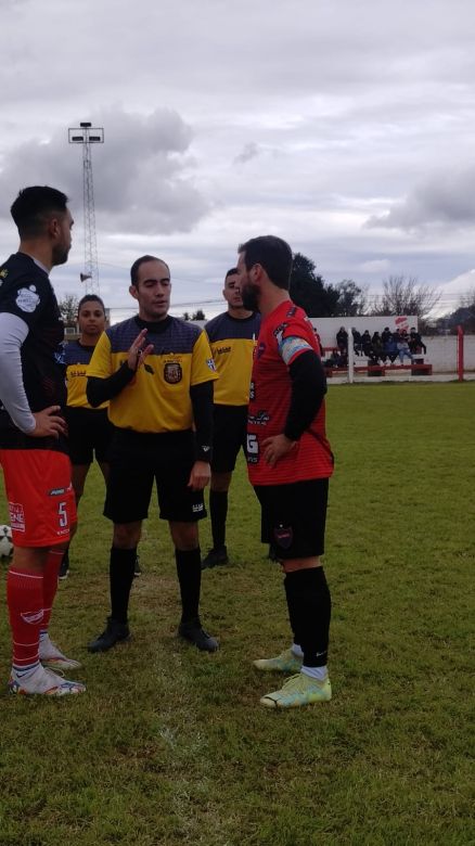 Confraternidad logró su primer triunfo