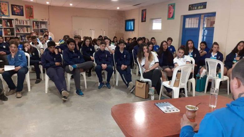 "En el colegio del penal leí que es más peligroso un chico que piensa que uno que roba"