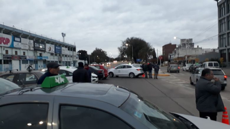 Los puentes Carretero, Filloy y Abella fueron cortados en su totalidad durante la mañana del lunes