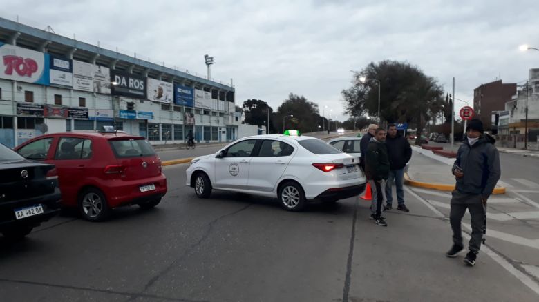 Los puentes Carretero, Filloy y Abella fueron cortados en su totalidad durante la mañana del lunes