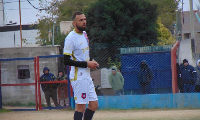 Gastón Bottino: "Mientras este en el pueblo voy a seguir entrenando y jugar algunos partidos más"