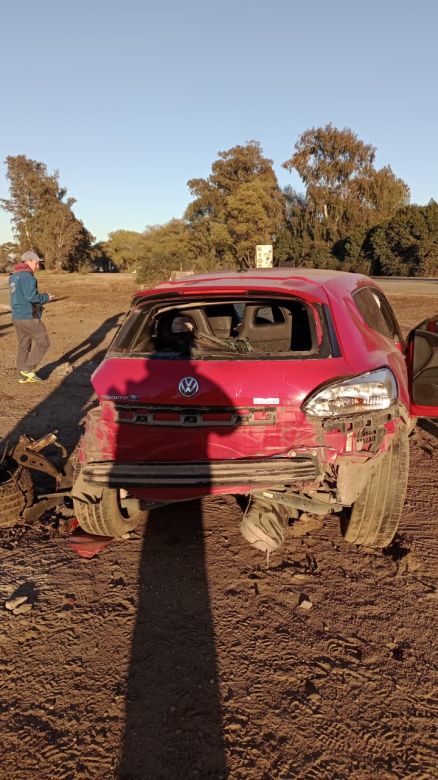 Volcó un automóvil en la ruta 8 cerca de Holmberg