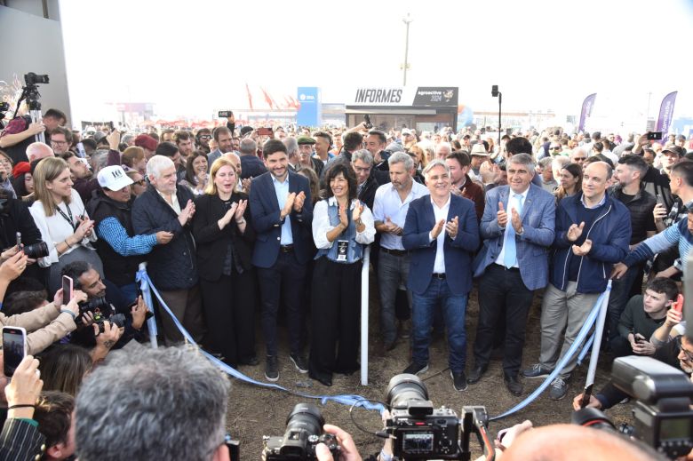 El gobernador Pullaro encabezó la inauguración de Agroactiva en Armstrong