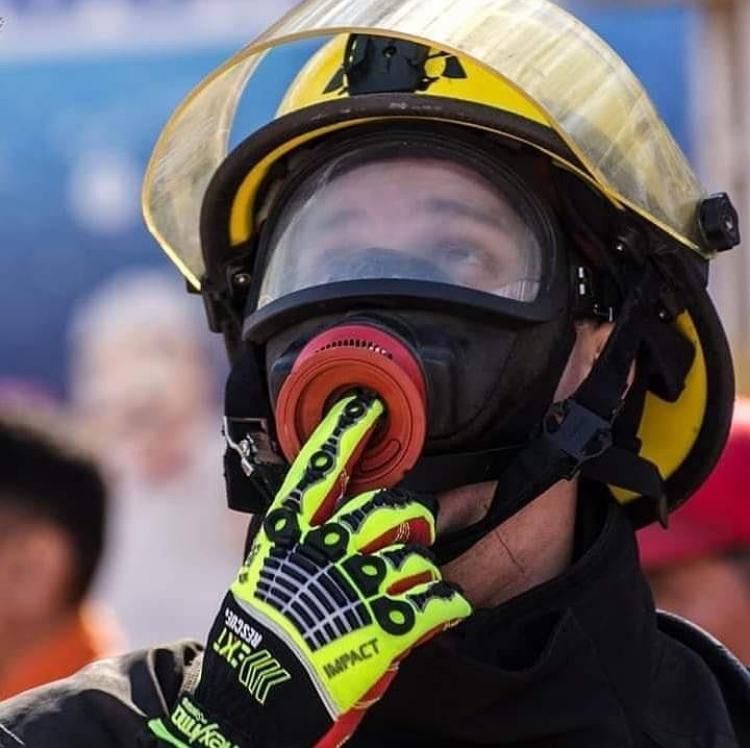 Bomberos voluntarios: enorme compromiso y valor