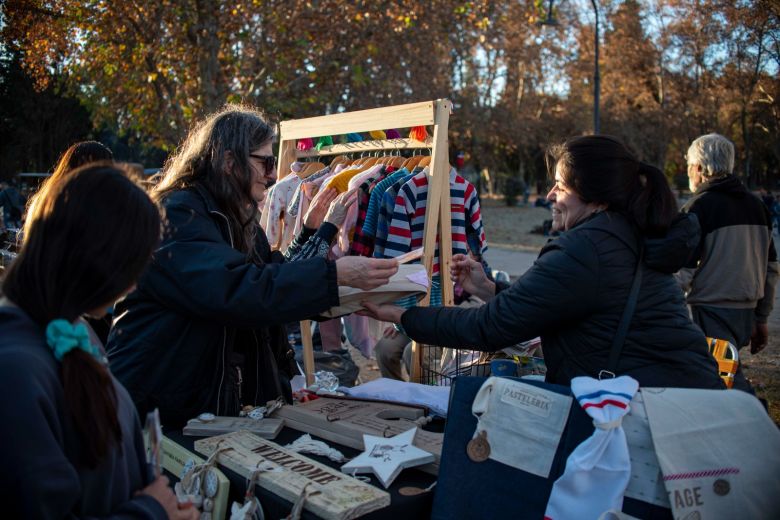 Otro fin de semana a pura feria en los parques Sarmiento y Sur 