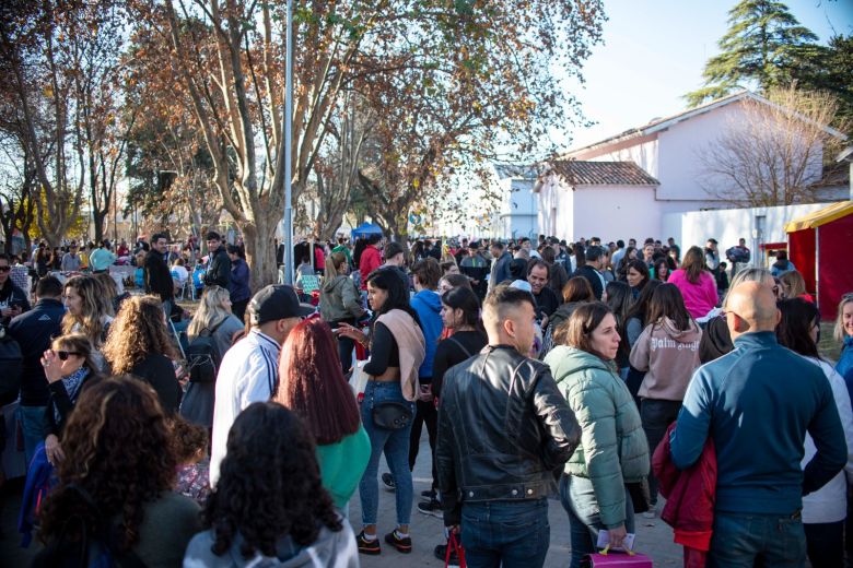 Otro fin de semana a pura feria en los parques Sarmiento y Sur 