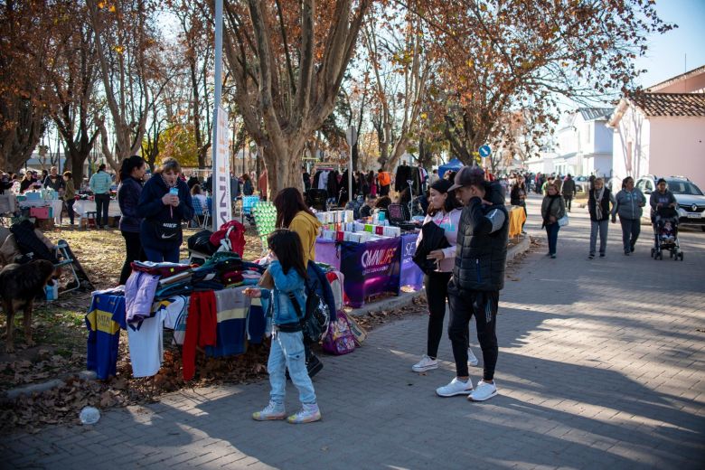 Otro fin de semana a pura feria en los parques Sarmiento y Sur 