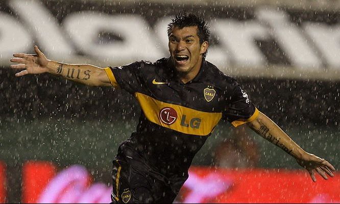 Cómo fue la última temporada de Gary Medel y en qué condiciones llega a Boca