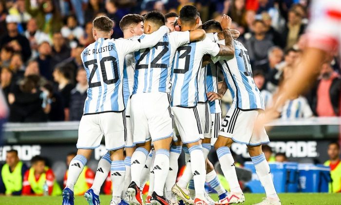 Con la ilusión de defender el título, Argentina debuta ante Canadá