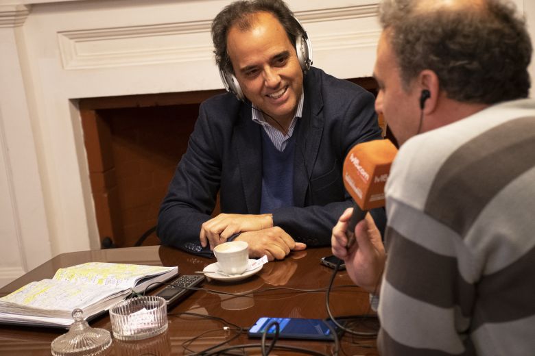 Radio Río Cuarto y una charla íntima con Llamosas en sus últimas horas como Intendente
