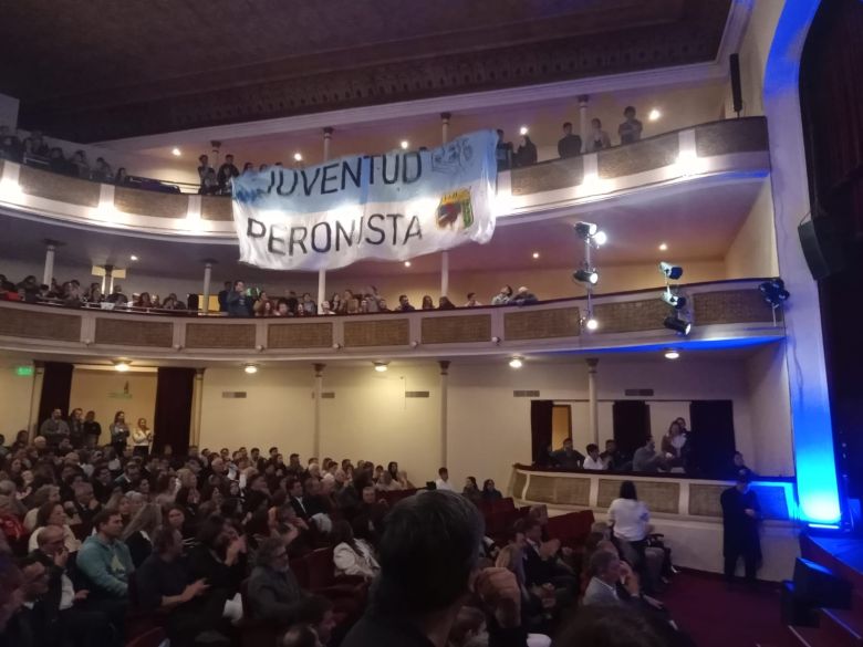 Asumieron los concejales y tribunos electos