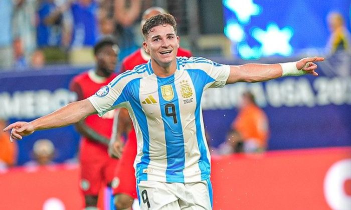 El récord de Julián Álvarez en las semifinales