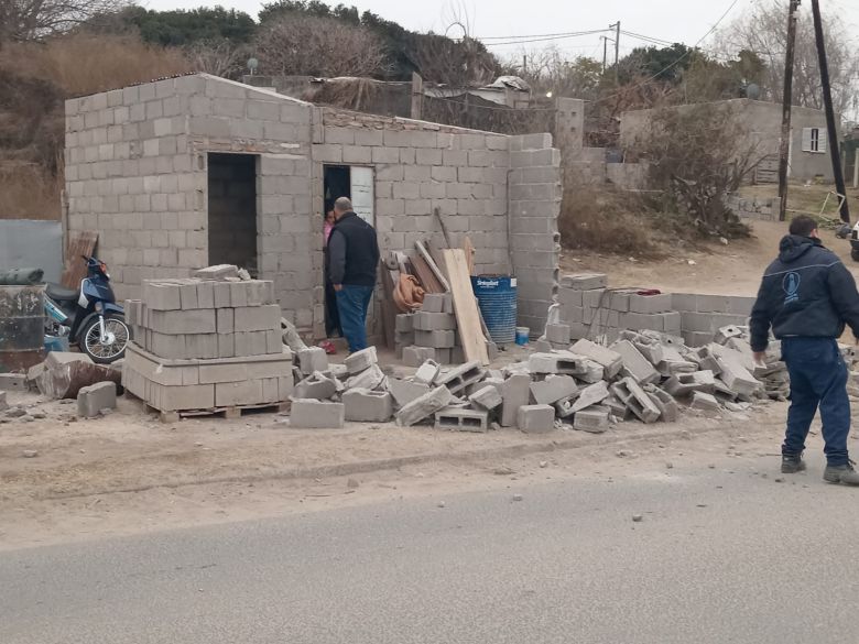 Impidieron la ampliación de una vivienda construida sobre tierras fiscales en la Costanera Sur