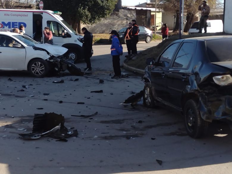 Grave siniestro vial en barrio Alberdi