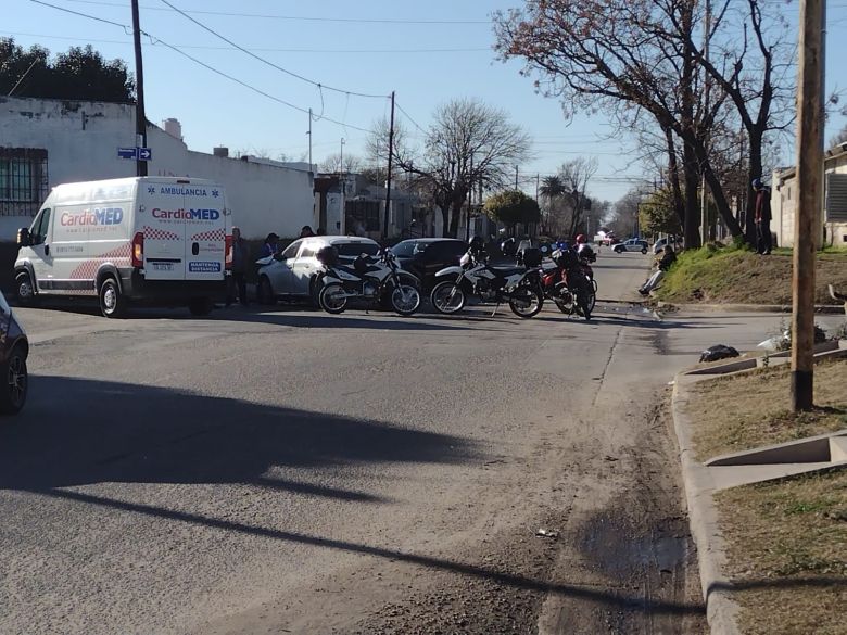 Grave siniestro vial en barrio Alberdi