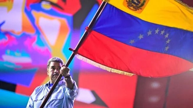 Elecciones en Venezuela: sin datos oficiales, el chavismo habla de "victoria" y la oposición denuncia irregularidades