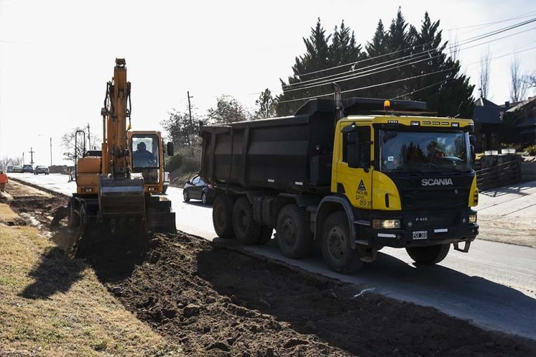 Villa General Belgrano: Repavimentan la ruta que une la localidad con Los Reartes