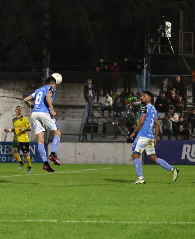 Estudiantes igualó con el puntero