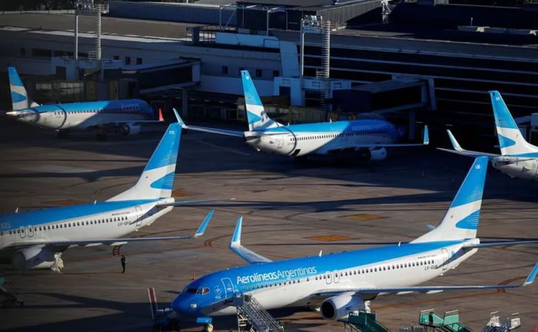 El fondo buitre que ganó el juicio por la expropiación de YPF quiere embargar activos de Aerolíneas, el Banco Central y el Nación