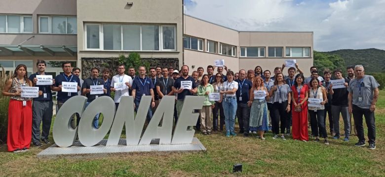 Trabajadores de CONAE rechazan la visita de la Fuerza espacial estadounidense