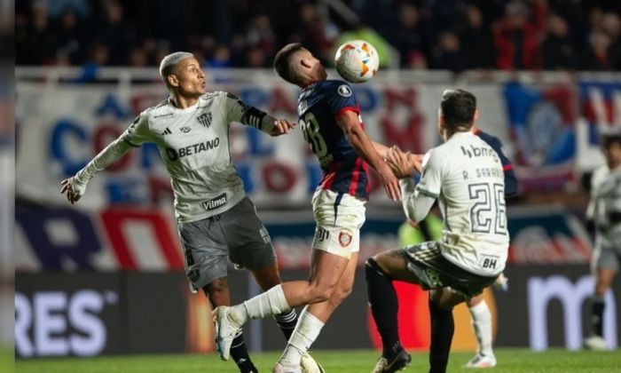 San Lorenzo mejoró su imagen pero se le escapó el triunfo ante Atlético Mineiro