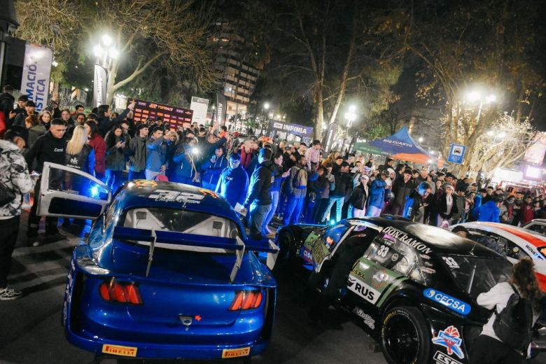 Automovilismo: Una multitud participó de las acciones promocionales de la "Semana de la Velocidad"