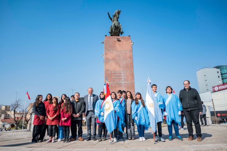 De Rivas encabezó el homenaje a San Martín a 174 años de su fallecimiento