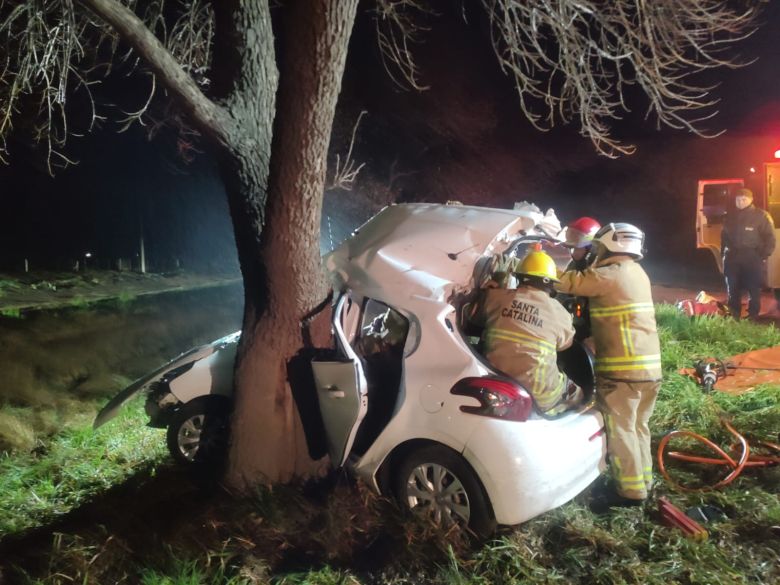 Una mujer grave al despistar en la ruta 35