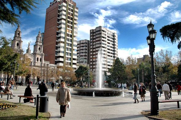 Continúa la caída económica  del comercio,  la  industrial  y el servicio en Río Cuarto 