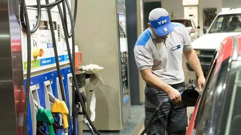 Este domingo aumentaron los combustibles en todo el país